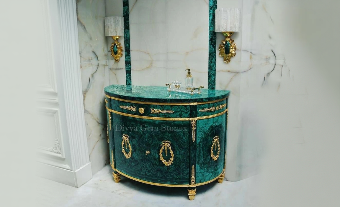 MALACHITE CABINET
